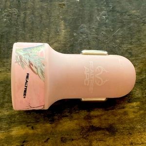 NWT Light Pink Realtree Car Phone Charger